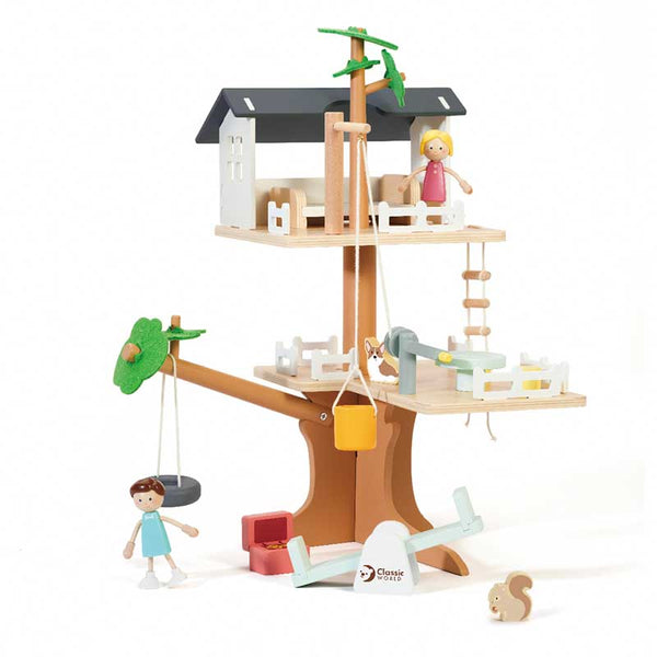 Kids' treehouse with accessories